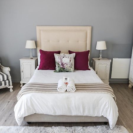 Namaste Spacious Studio Apartment Langebaan Exteriör bild
