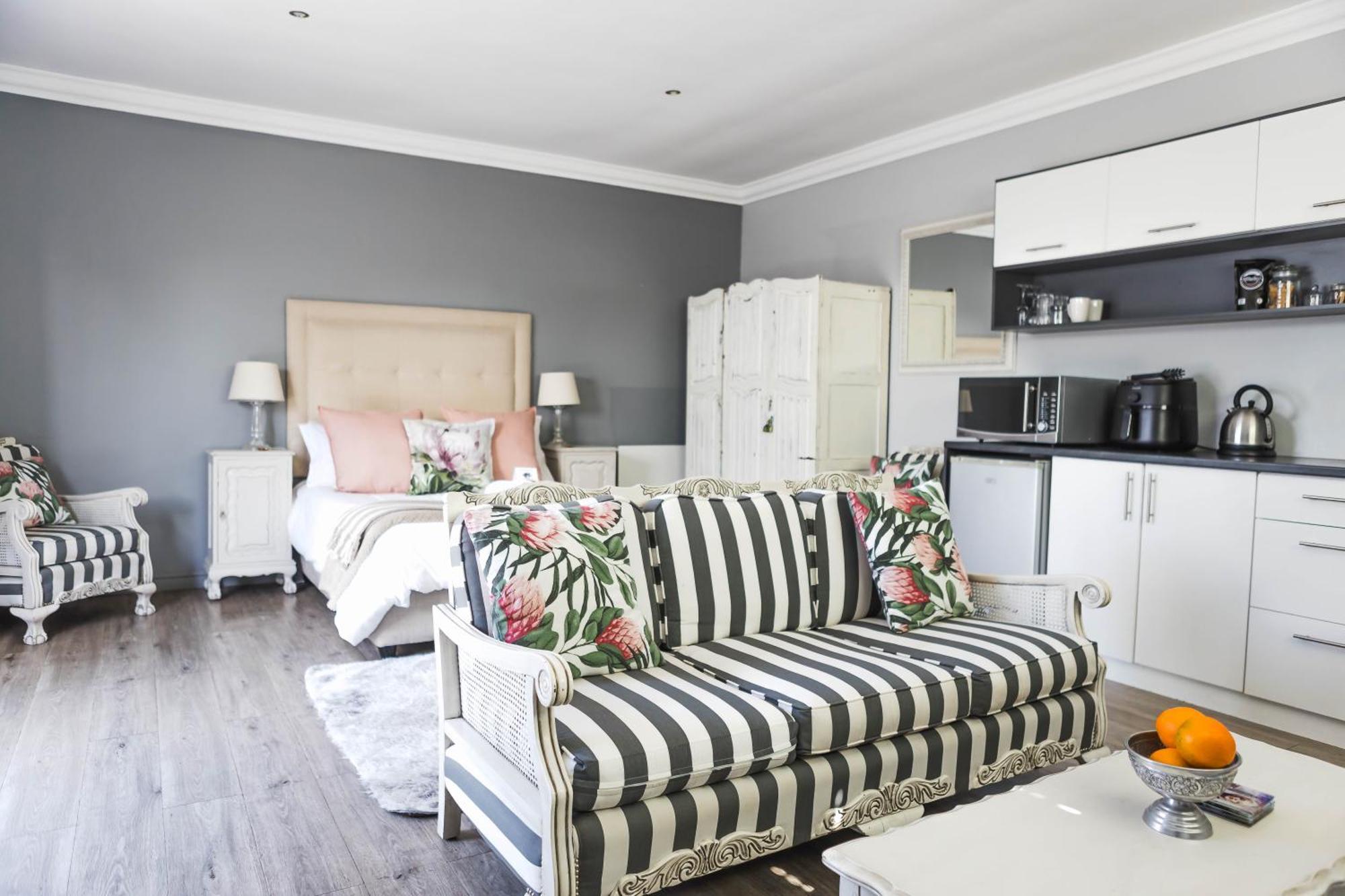 Namaste Spacious Studio Apartment Langebaan Exteriör bild